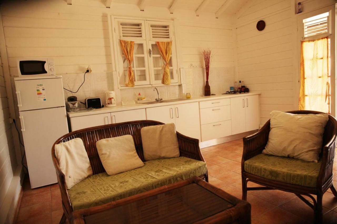 Bungalow Bassin Trouve Sainte-Anne  Extérieur photo