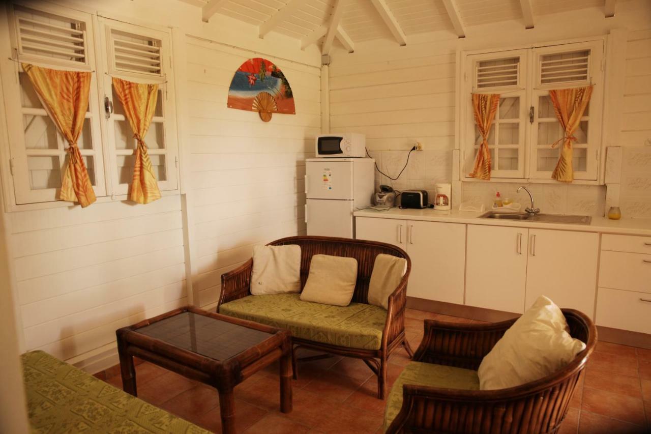 Bungalow Bassin Trouve Sainte-Anne  Extérieur photo